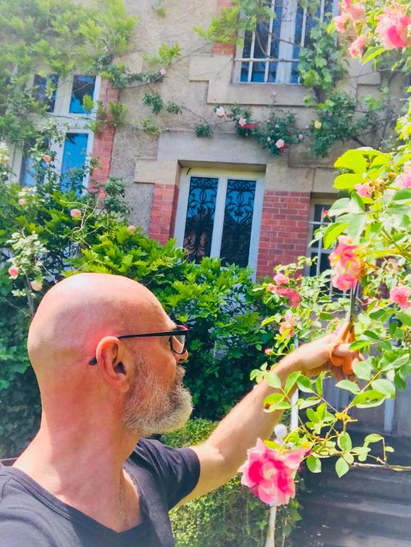 Vonkajšia záhrada v ubytovaní La Maison des Roses
