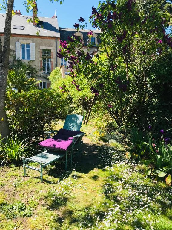 Vonkajšia záhrada v ubytovaní La Maison des Roses