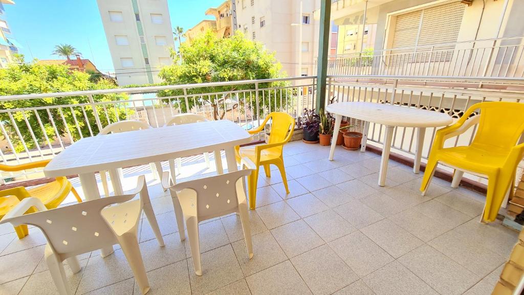 Bonanza - 40 metros de la playa!, Gandía – Precios ...