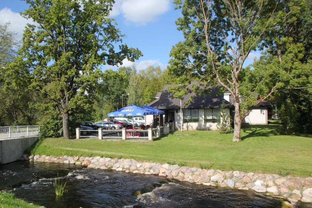 Zahrada ubytování Rivaal Guesthouse-Cafe