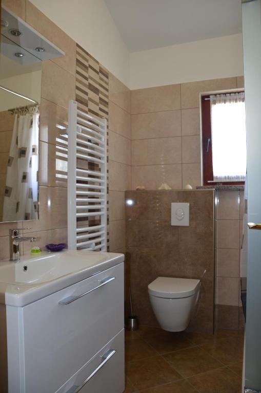 Kúpeľňa v ubytovaní Villa Fragola - Holiday house with large garden