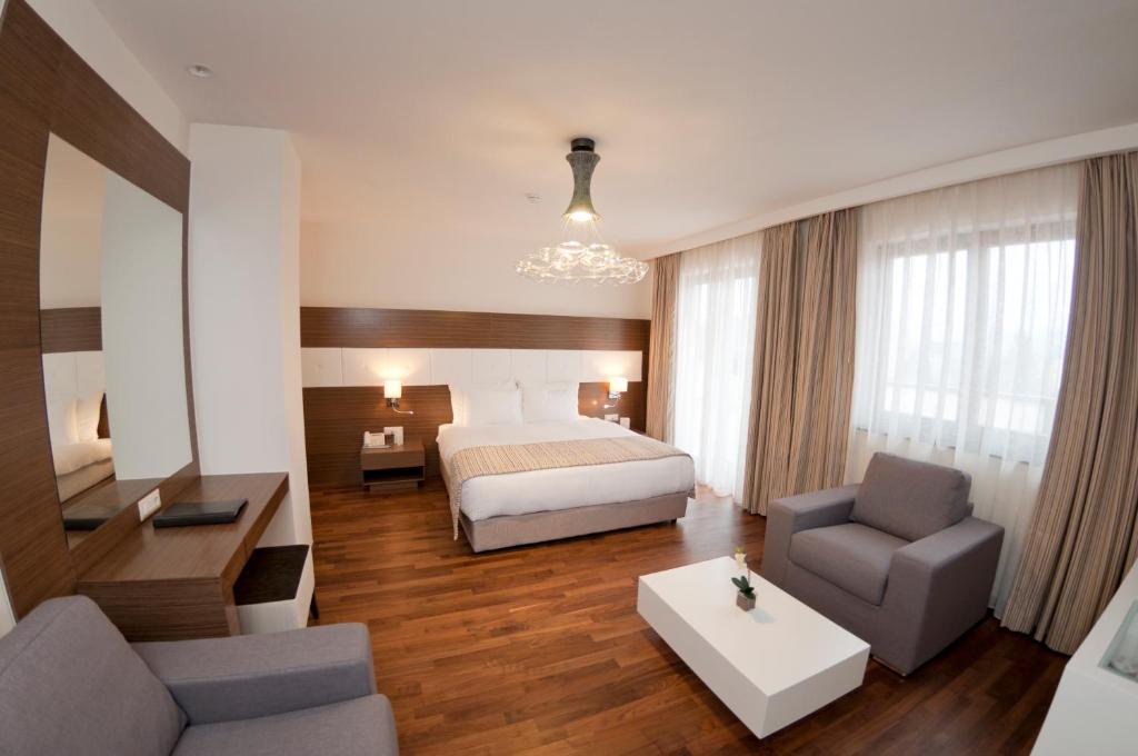 Hotel Dukagjini - Deluxe Junior Suite