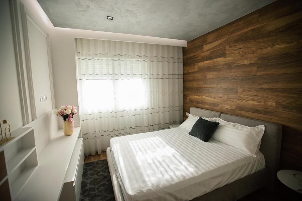 Skyline Apartment - Image 6