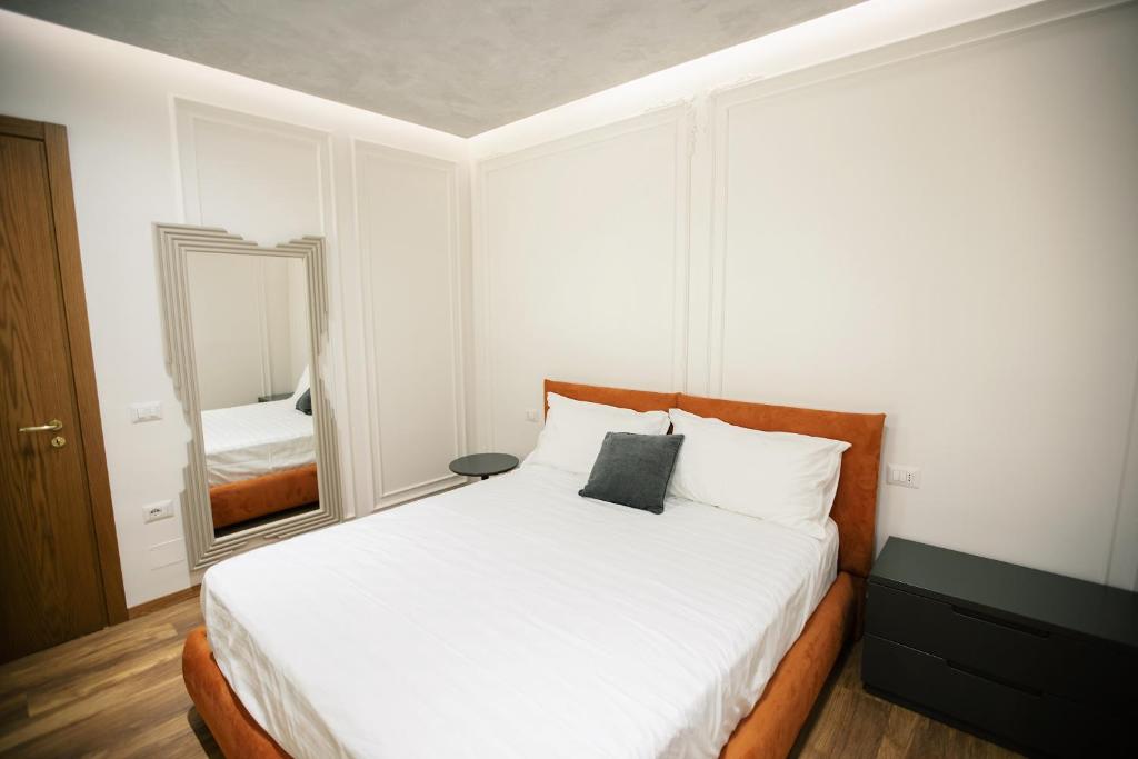 Skyline Apartment - Image 2