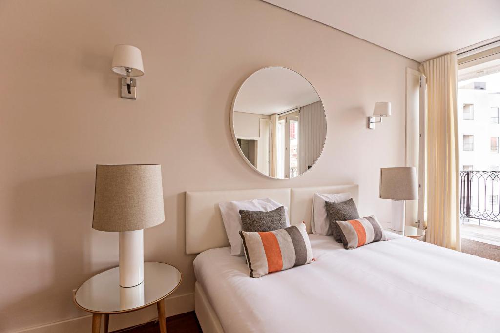 Palácio das Cardosas Studio by LovelyStay