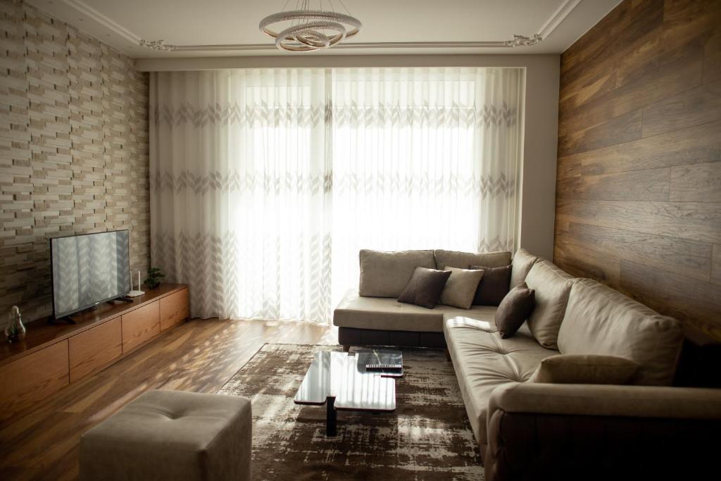 Skyline Apartment - Image 7