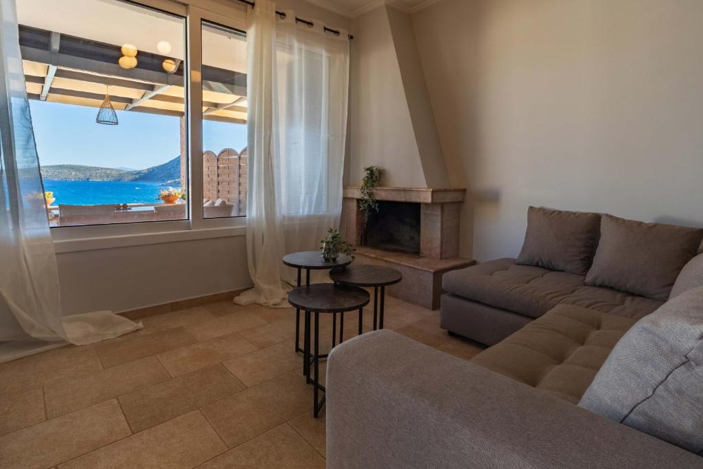 Гостиная зона в Gold Sun Villas