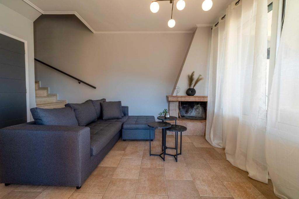 Гостиная зона в Gold Sun Villas