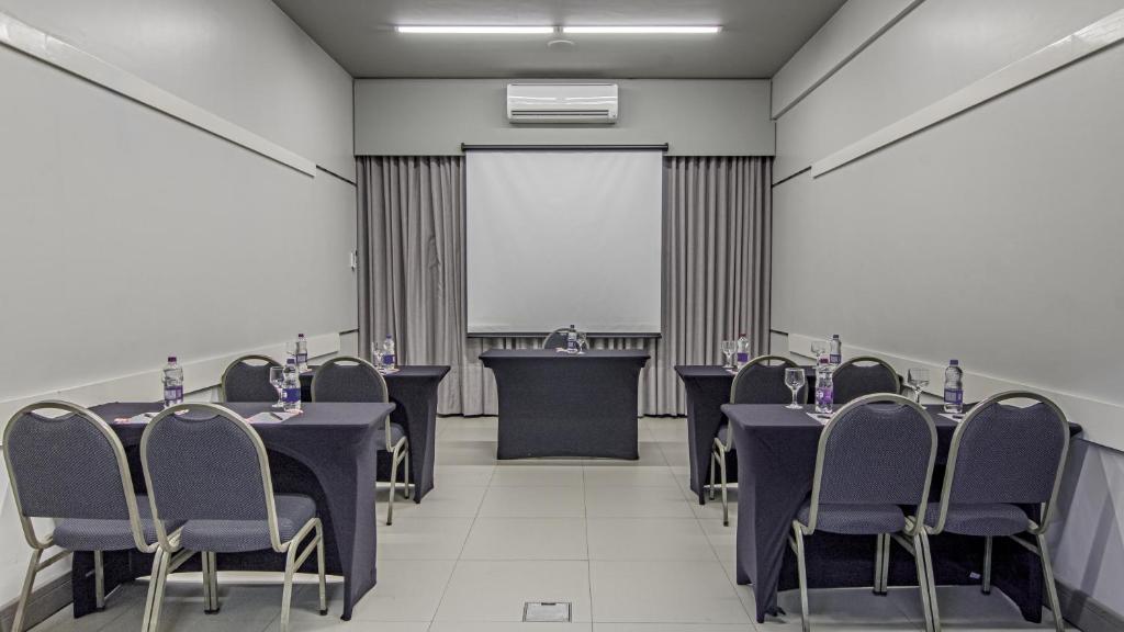 Konferenční prostory v ubytování Hotel Deville Express Cascavel