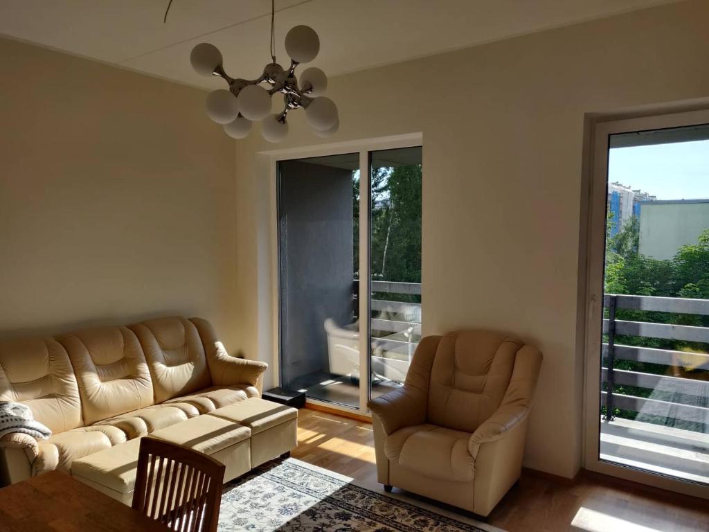 Top floor apartment with balcony in Mustamäe