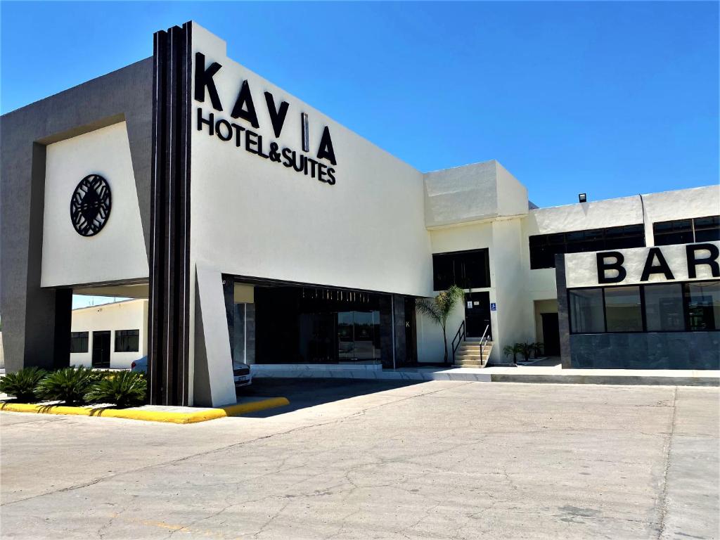 KAVIA Hotel & Suites