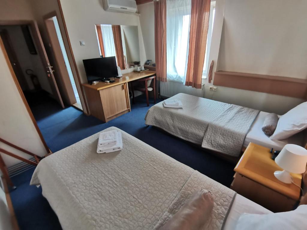 Garni Hotel Panorama Lux - Resim 40