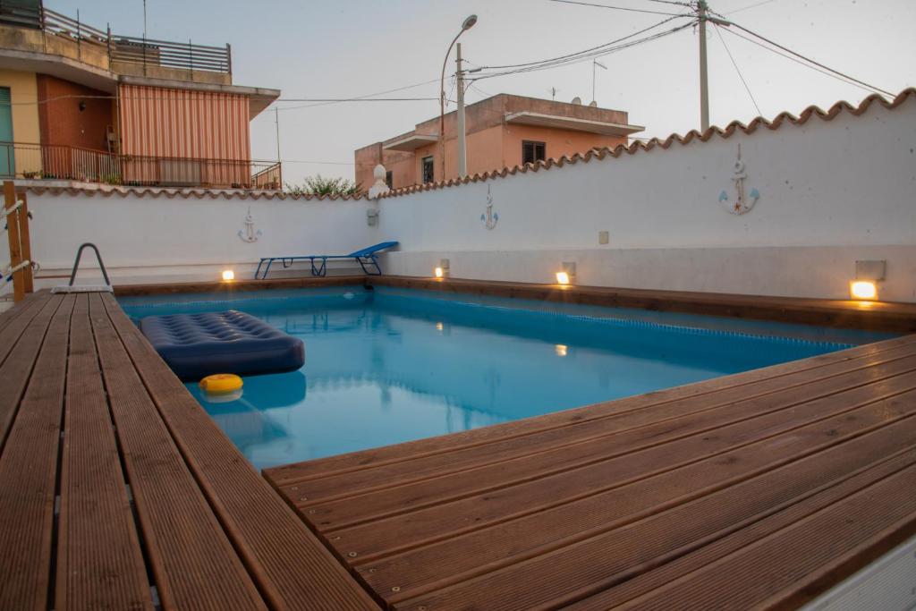 Bazén v ubytování A & G RELAX ROOMS nebo v jeho okolí