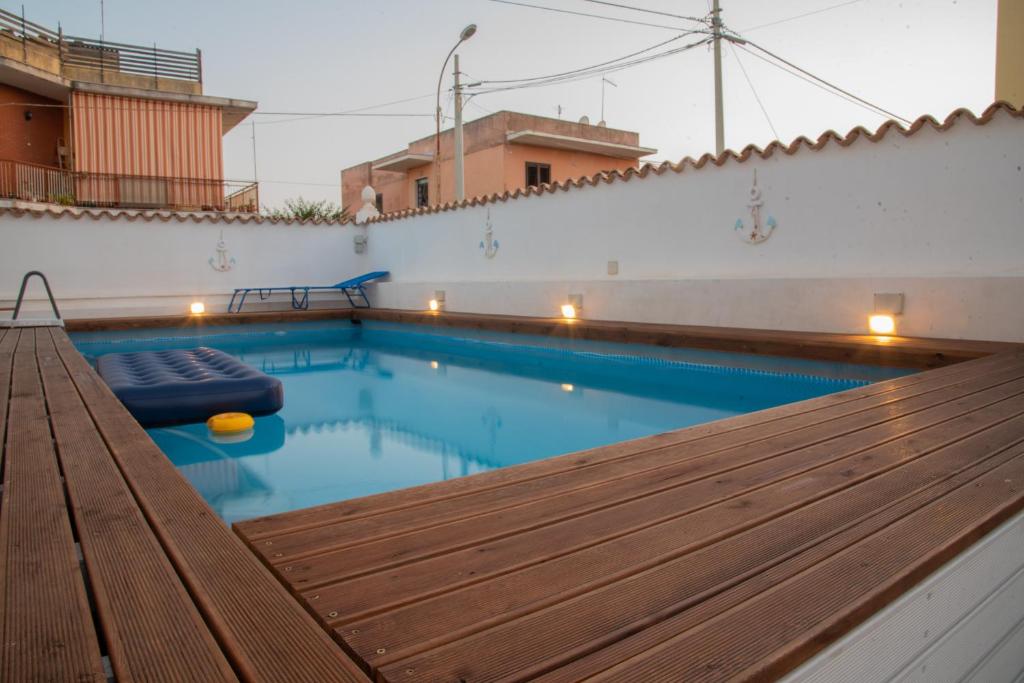 Bazén v ubytování A & G RELAX ROOMS nebo v jeho okolí