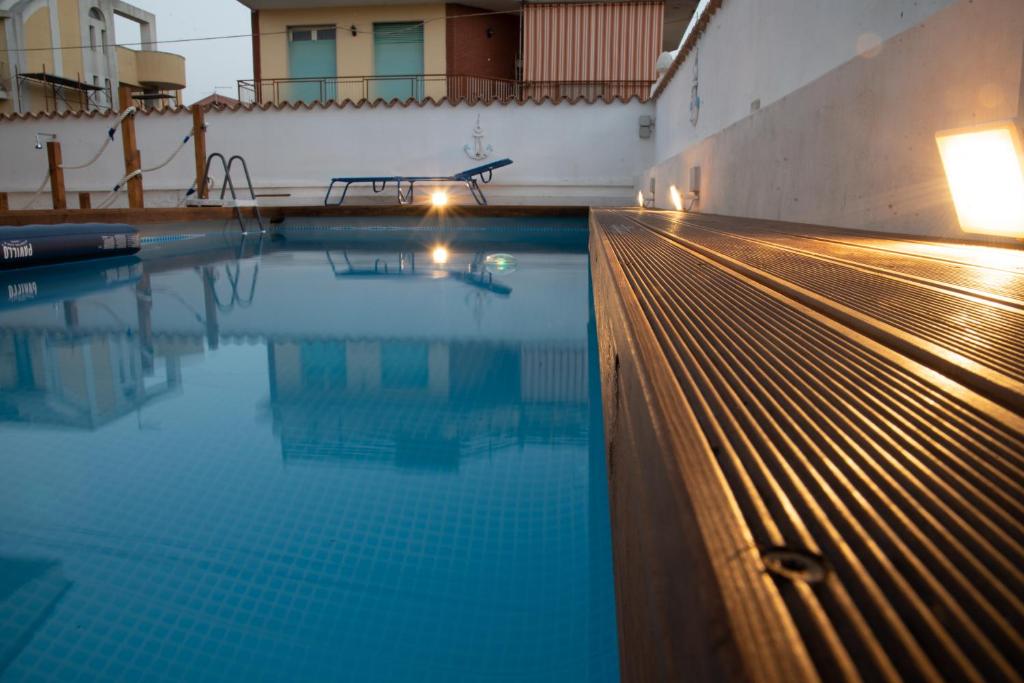 Bazén v ubytování A & G RELAX ROOMS nebo v jeho okolí