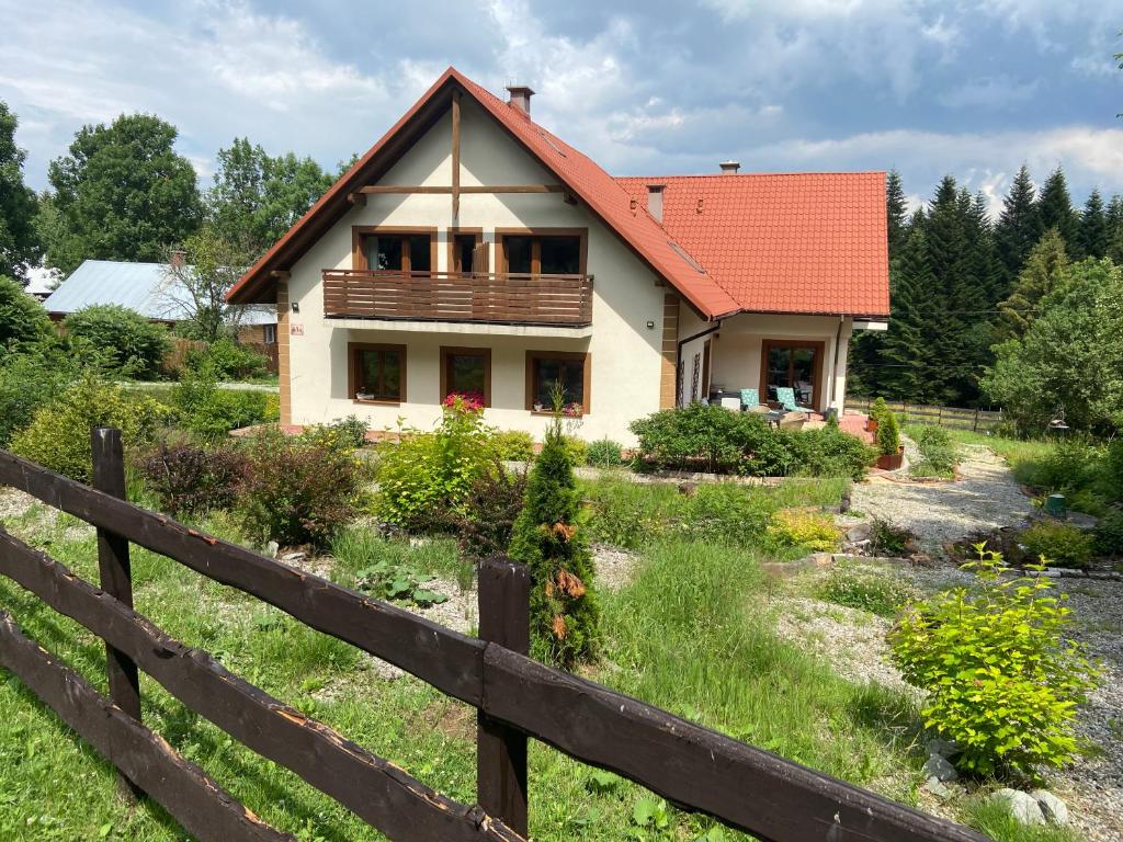 Vonkajšia záhrada v ubytovaní Agroturystyka Sarni Stok