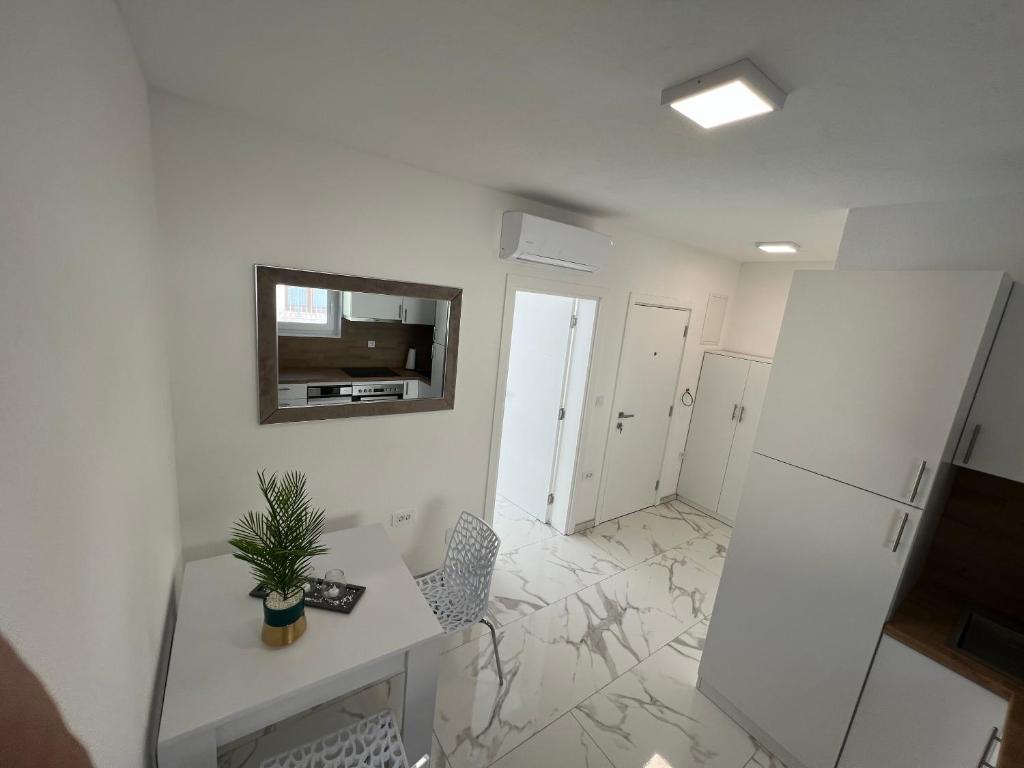 Televízia a/alebo spoločenská miestnosť v ubytovaní Deluxe Apartment Zadar