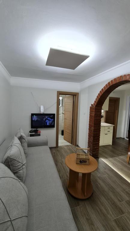 TV a/nebo společenská místnost v ubytování Lux Star-vila za odmor