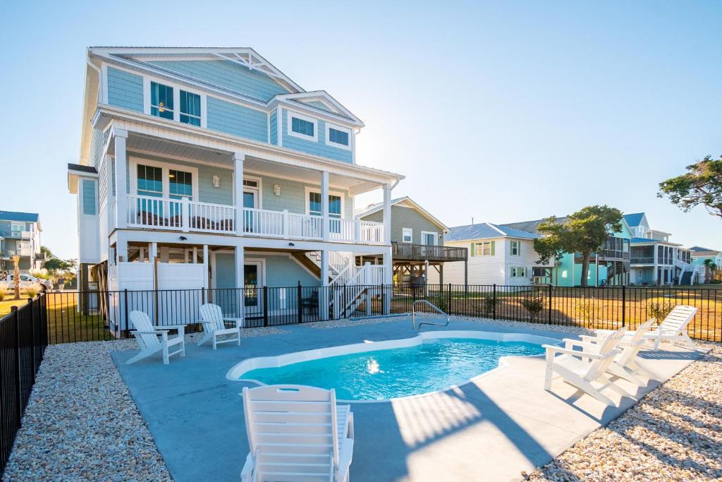 Long Call by Oak Island Oak Island (updated prices 2024)