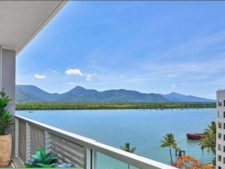 Waterfront views - 903 Harbour Lights