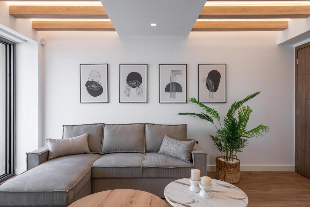 Almy Luxury Apartments - 15