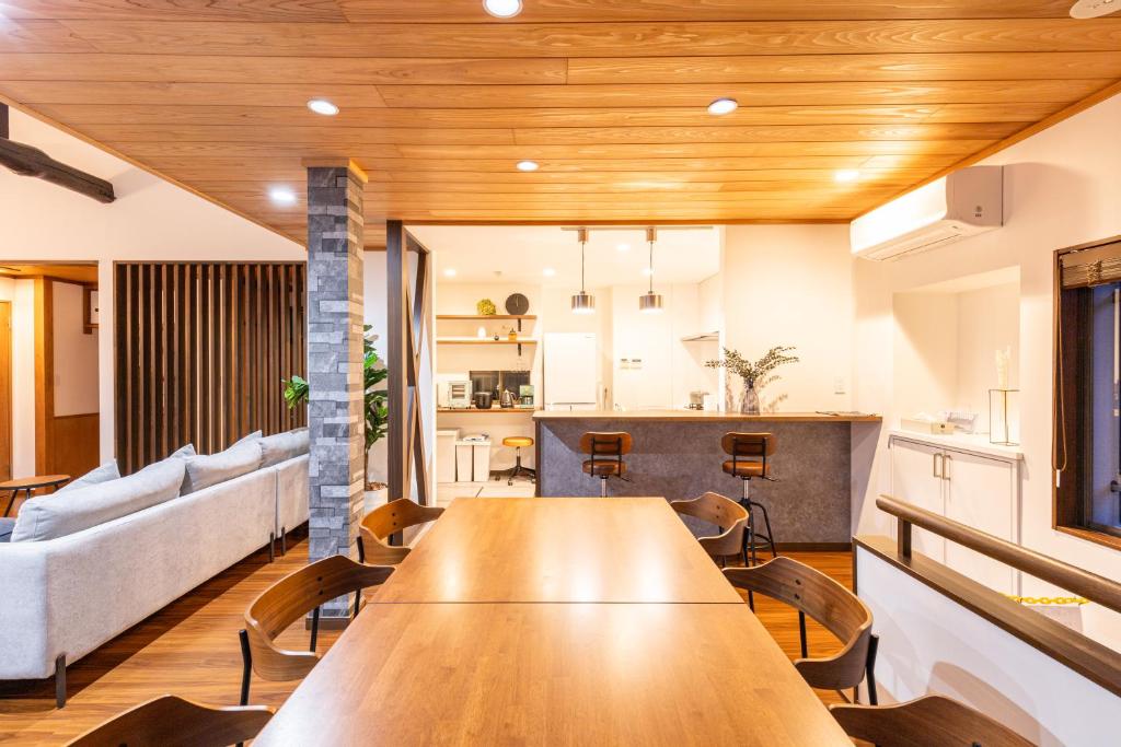 Posezení v ubytování Resort stay Bowen ~伊豆高原~