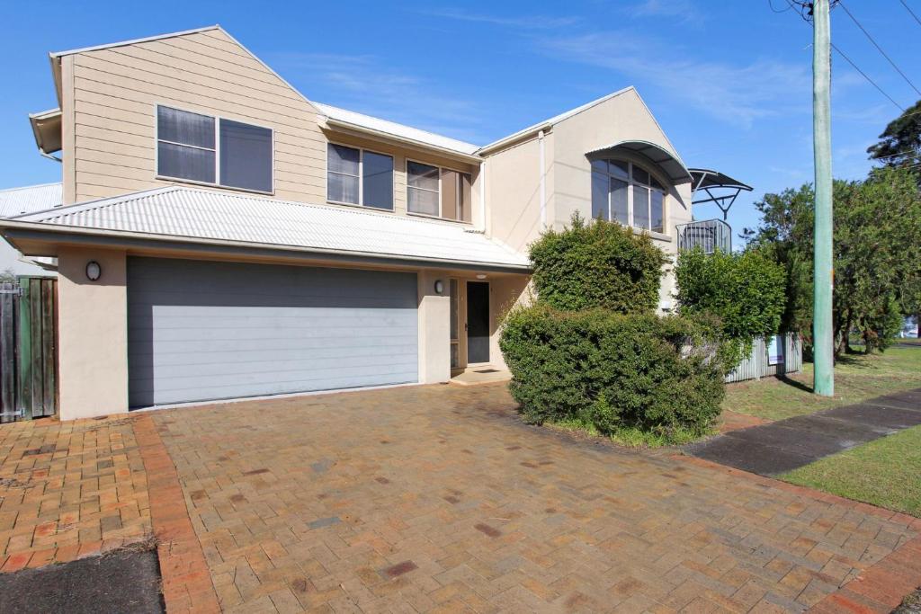 Riverside Views Hawks Nest, Hawks Nest Updated 2024 Prices