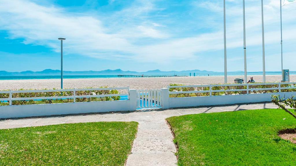 Oiza Blanca Arena at the beach, Alcudia – Updated 2023 Prices