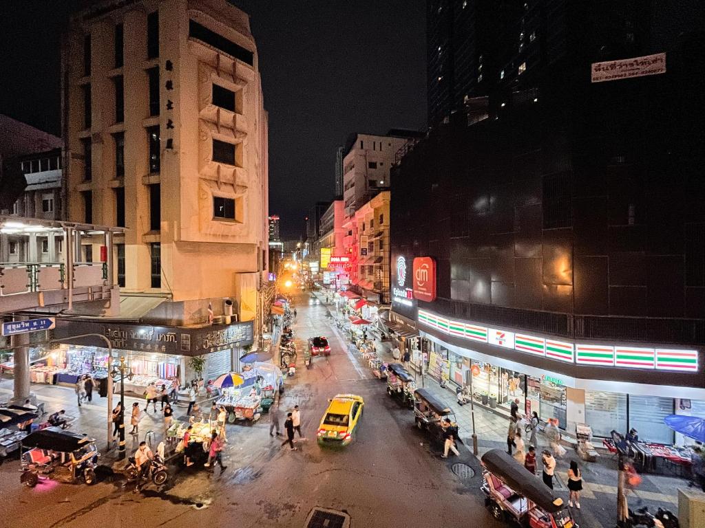 Aira Hotel Bangkok Sukhumvit 11 - Resim 34