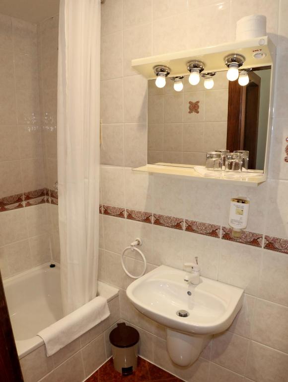 River Star Hotel - Resim 36