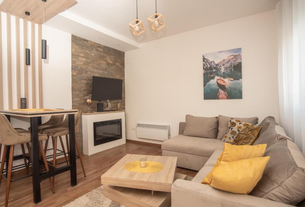 Kuchyň nebo kuchyňský kout v ubytování All Seasons Residence