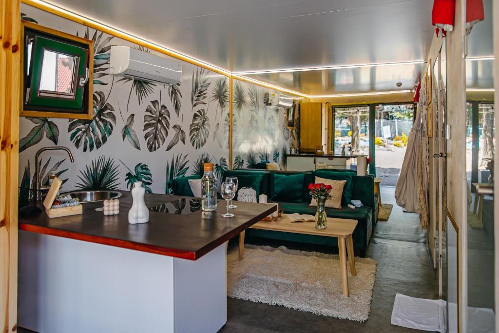 Herbals - Tree&Lake houses with bath, sauna, bikes, motorboat - Two-Bedroom Apartment