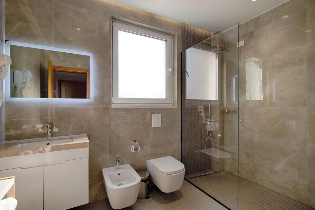 Primo Hotel - Image 15