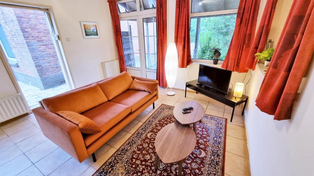 Gallery image of ONO28 Romantic holiday home with large garden in Oostkapelle
