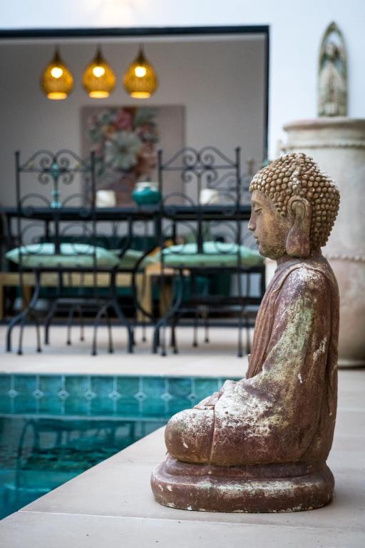 Basen w obiekcie Suites del Mundo lub w pobliżu