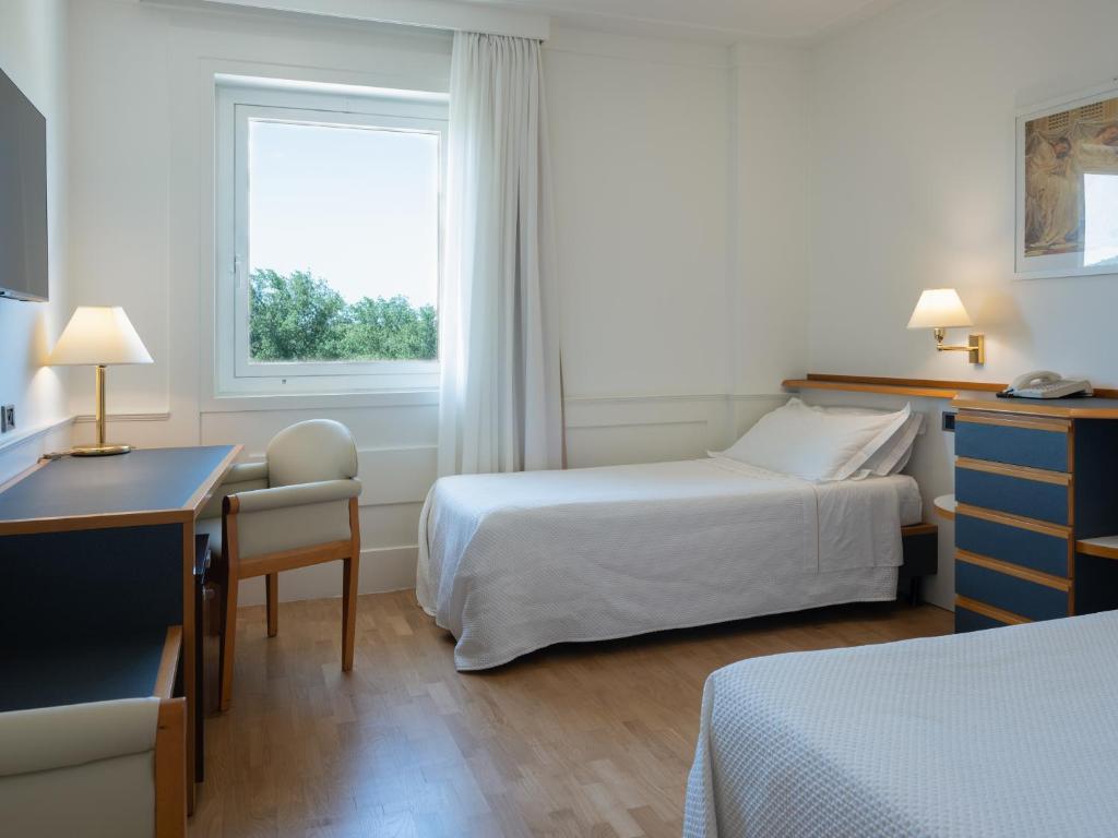 Mirabella Hotel - Twin Room