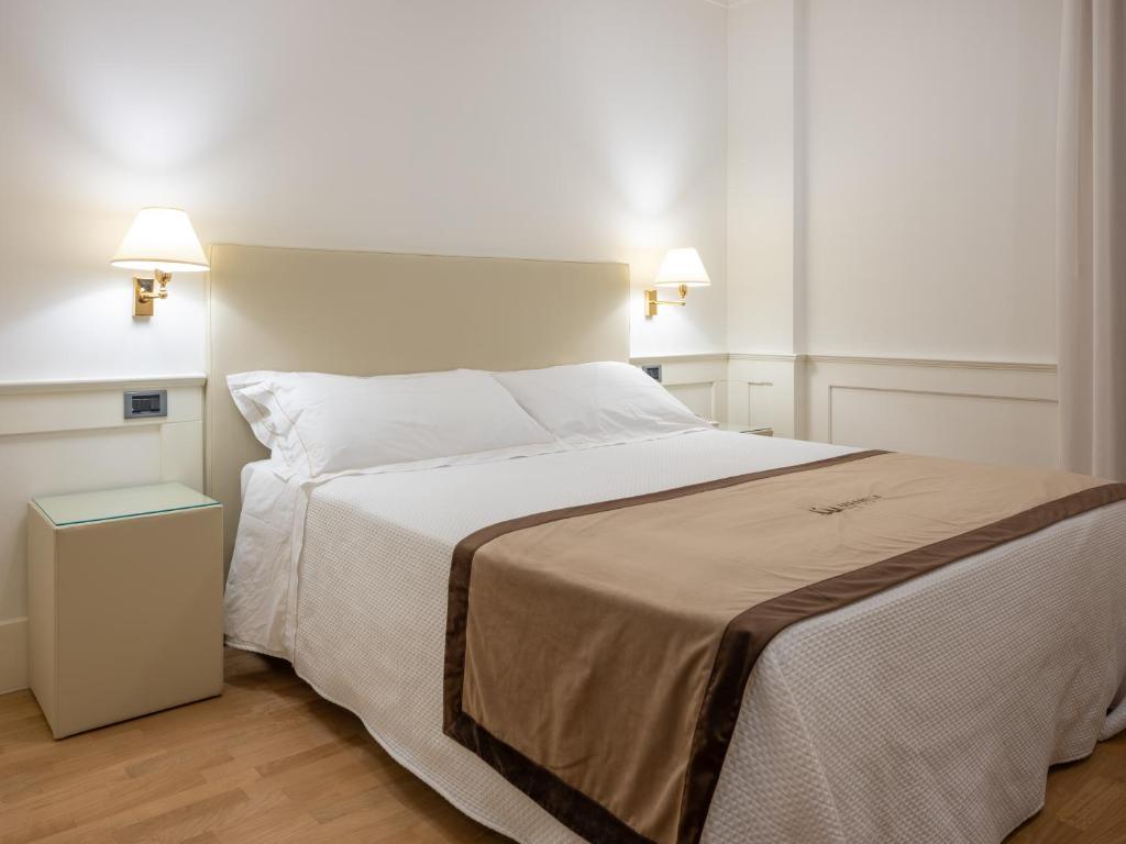 Mirabella Hotel - Triple Room