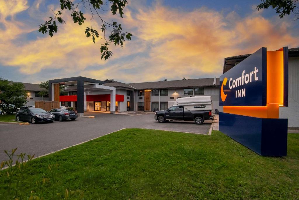 Comfort Inn West - Resim 5