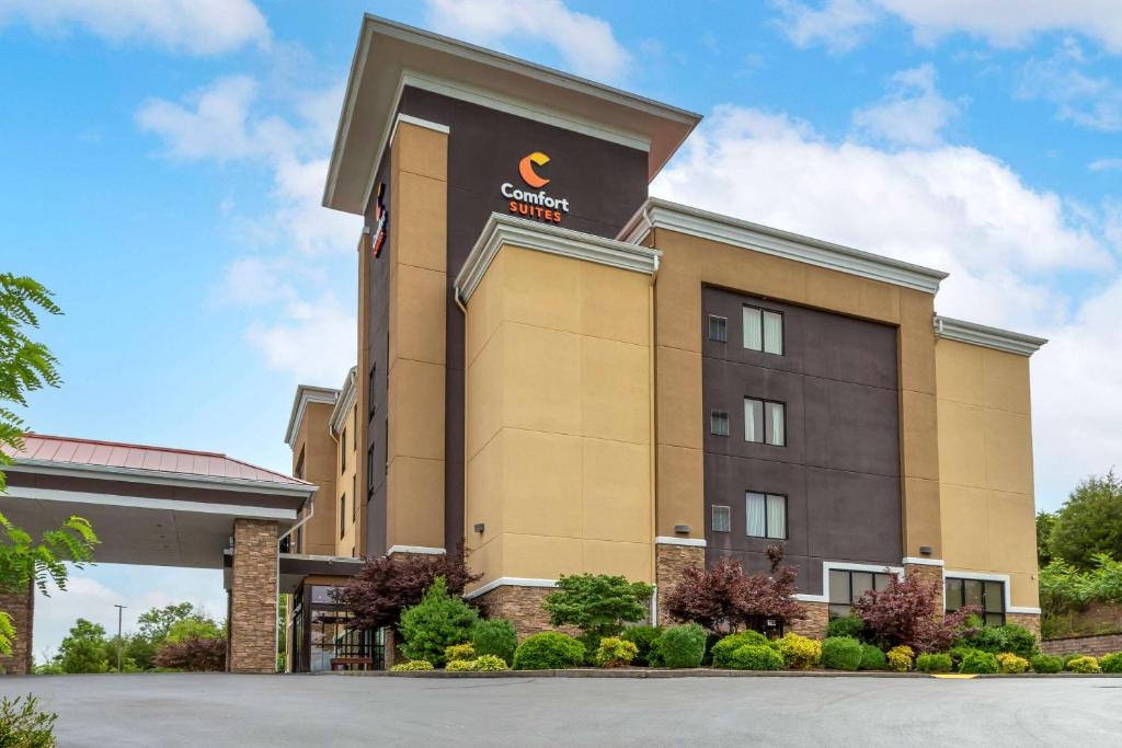 a rendering of the front of a hotel at Comfort Suites in Kingsport