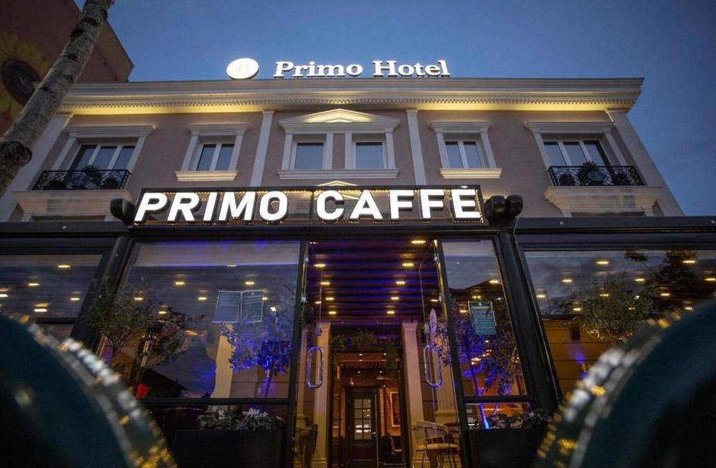 Um certificado, prémio, placa ou documento mostrado em Primo Hotel