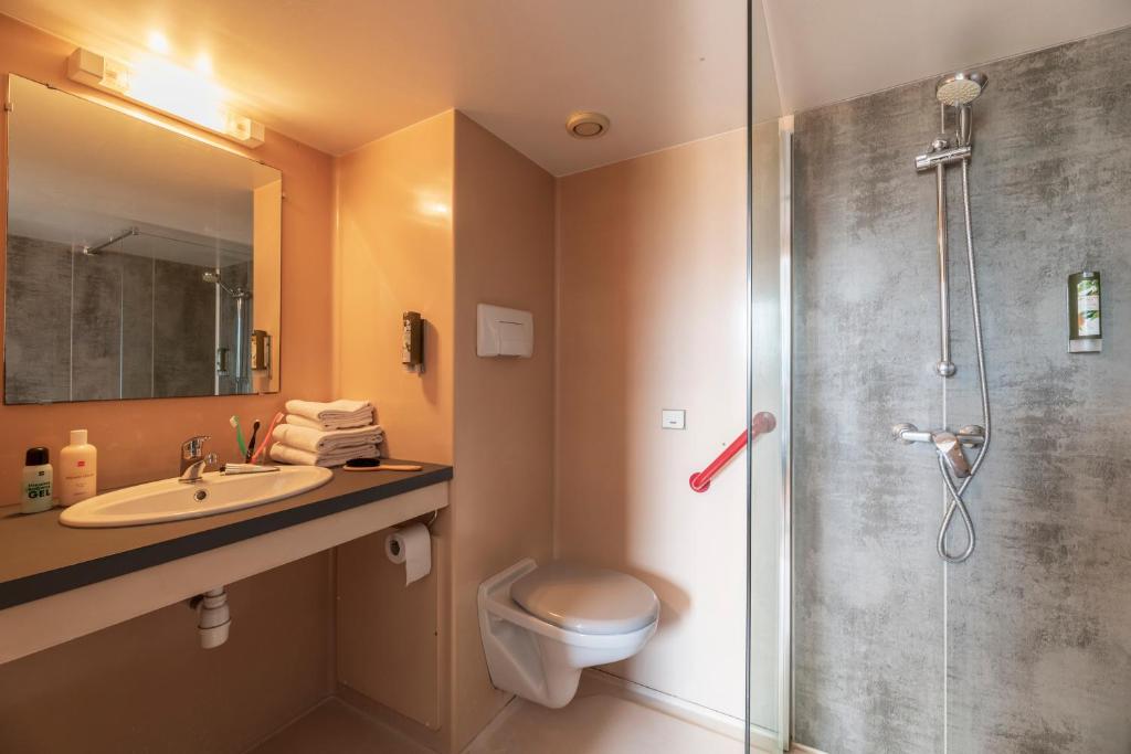 Cerise Nantes La Beaujoire - Resim 33