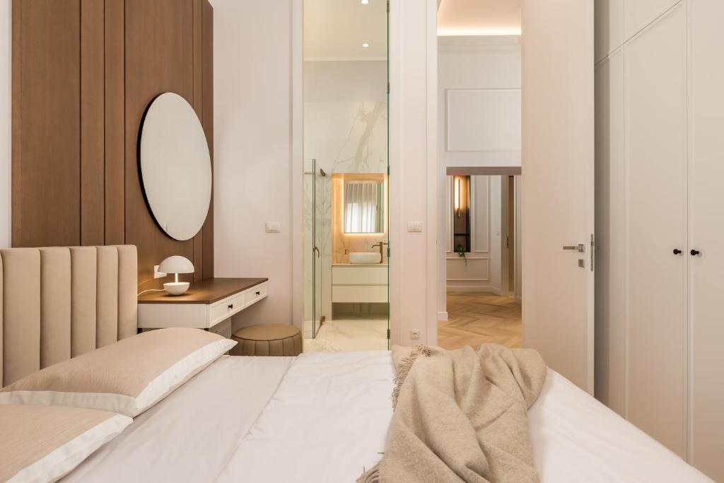 Plaza Apartments - 15