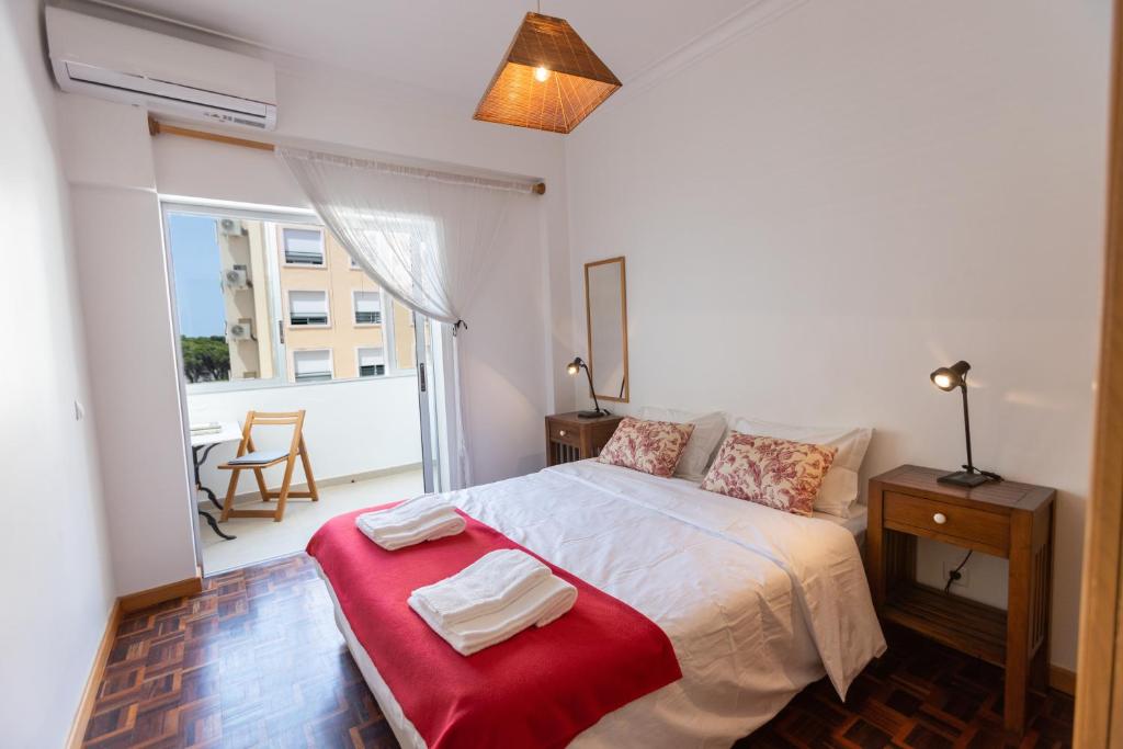 Sun & Beach Apartment by Soulplaces