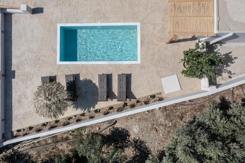 Pemandangan kolam renang di Golden Sand Villas with Private Pool atau berdekatan