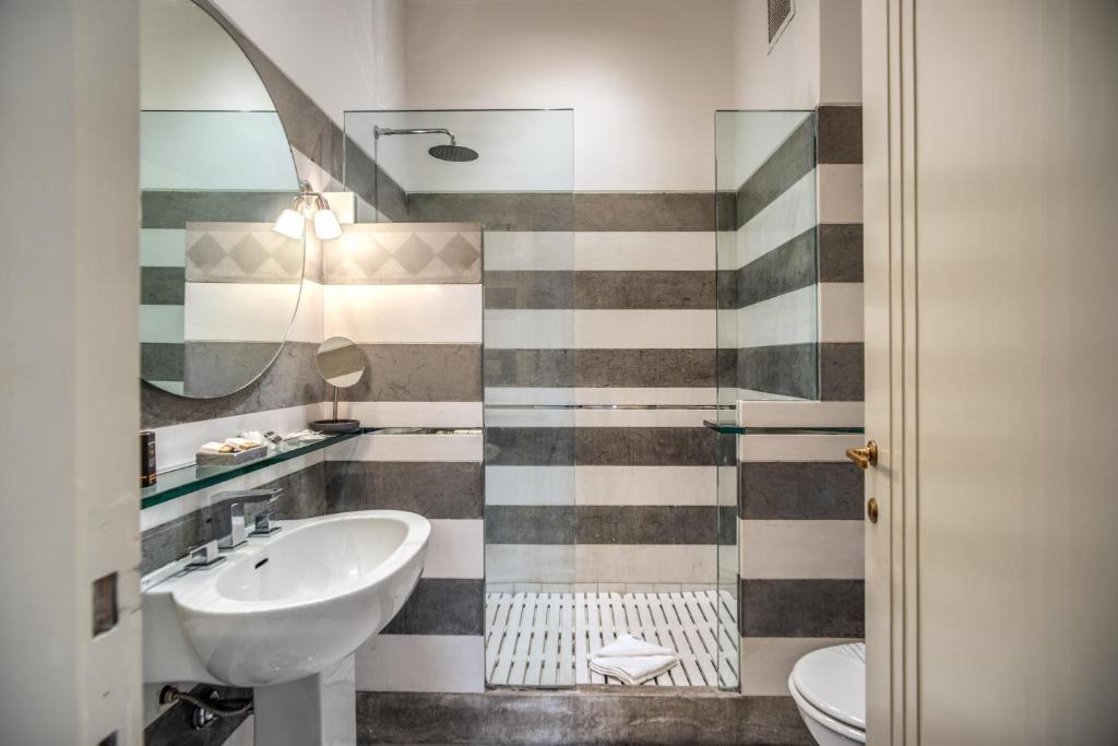 A bathroom at Magia at Colosseum