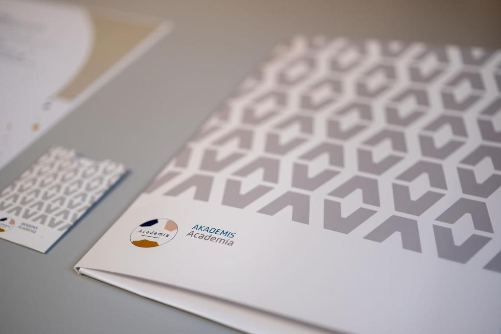 Akademis Academia - 10