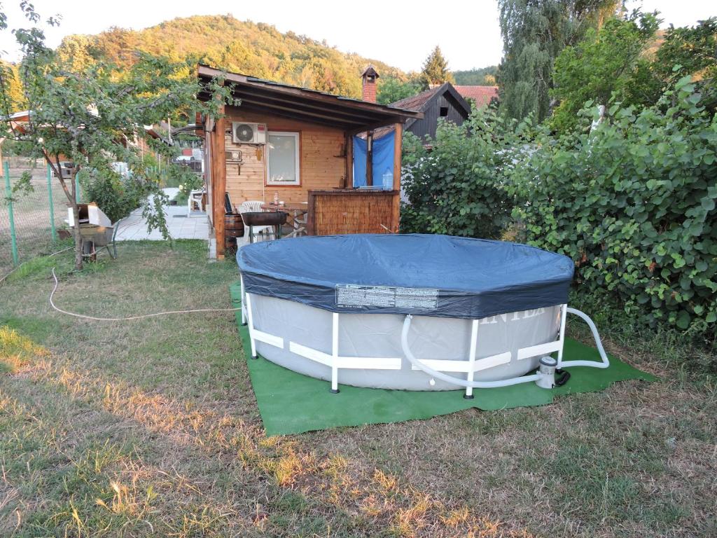 Zahrada ubytování Dedin Konak