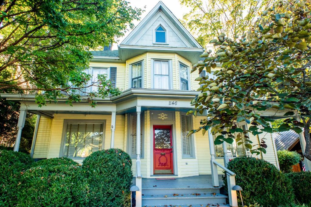 Washington Street Quarters, Lewisburg (updated prices 2024)