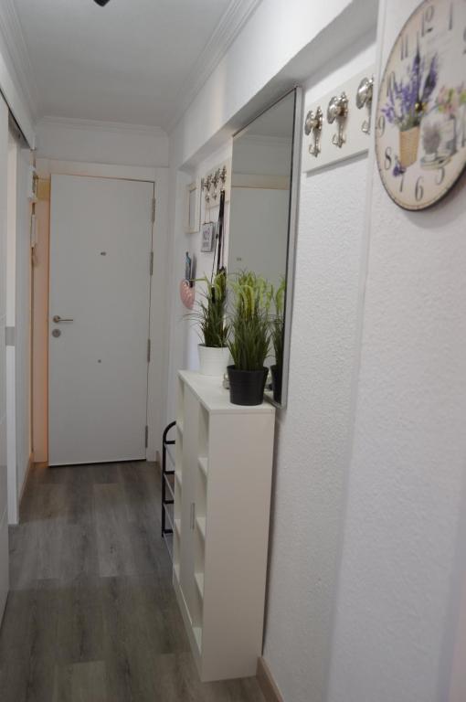 Kuchnia lub aneks kuchenny w obiekcie Inlesa 5A Holiday apt with pool