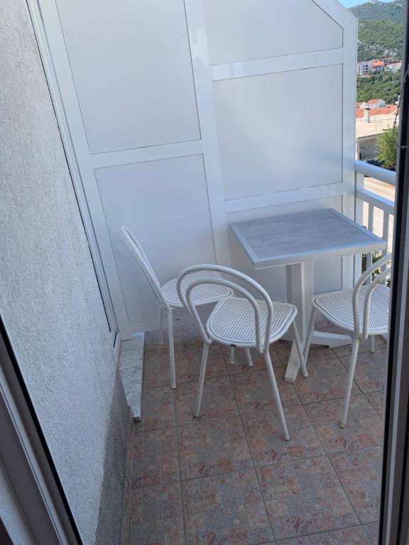 Balkón nebo terasa v ubytování Room Ivana